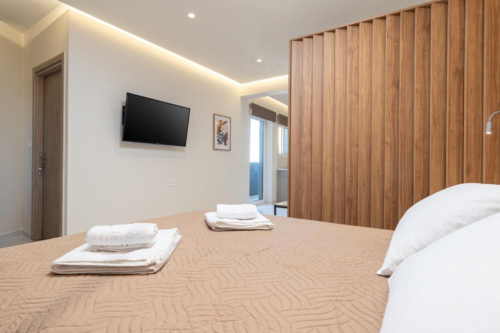 Anele Luxury Suites - Roof Top Jacuzzi Chania  Exterior photo